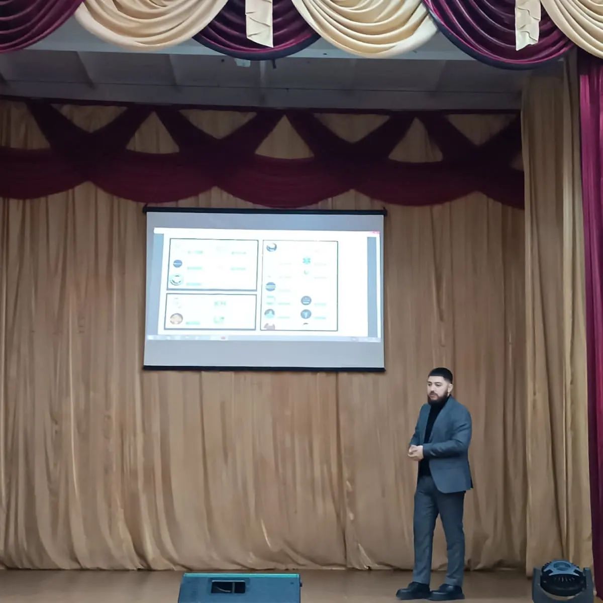 https://www.instagram.com/p/CzguEGZNA82/